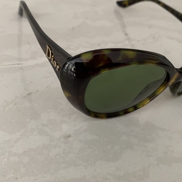 Dior Sunglasses - Picture 5 of 5